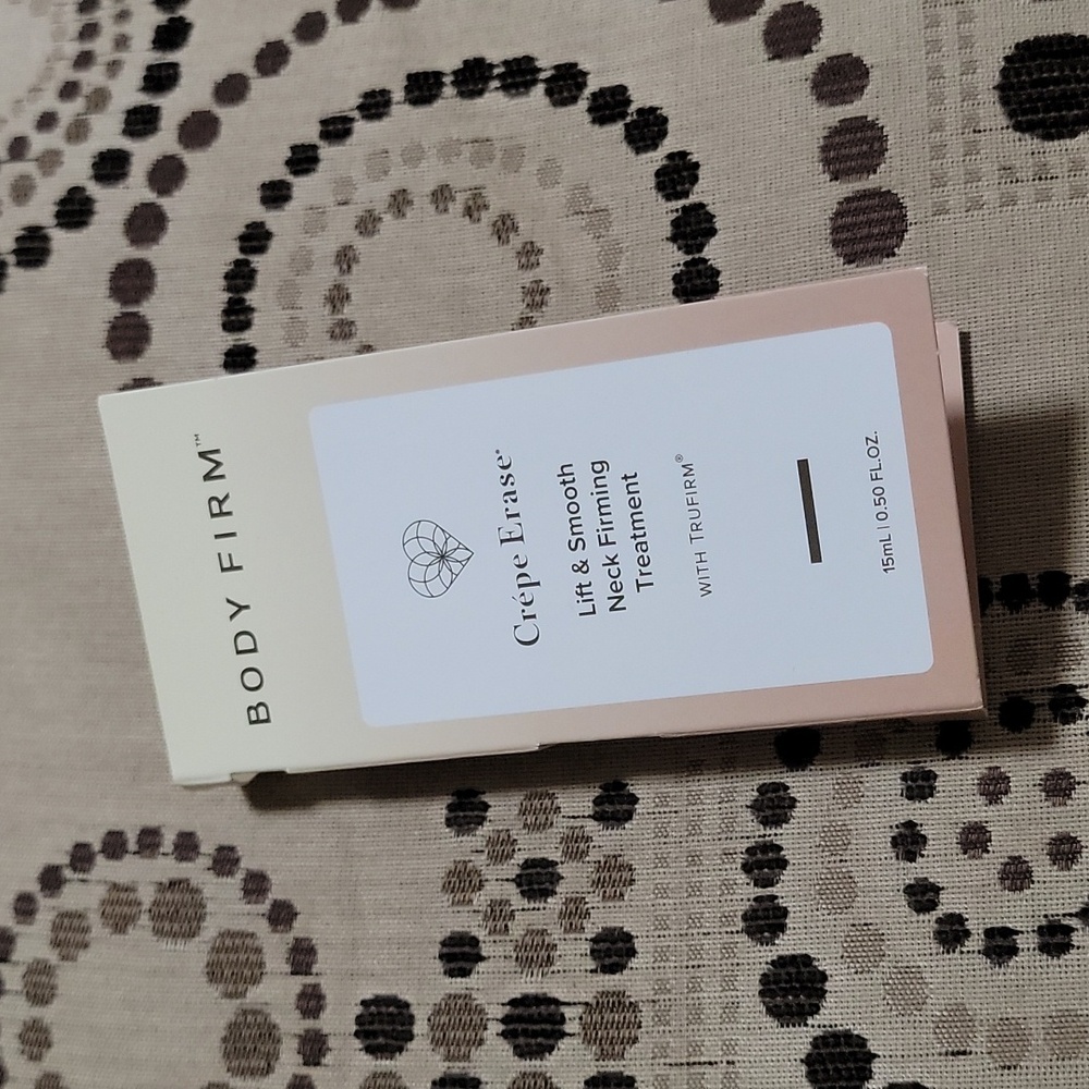 The Body Firm Crepe Erase Lift & Smooth Neck Firming Treatment 15ml